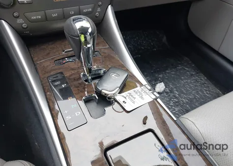 2011 Lexus Is 250 из США, поврежденный, VIN JTHCF5C27B5047360